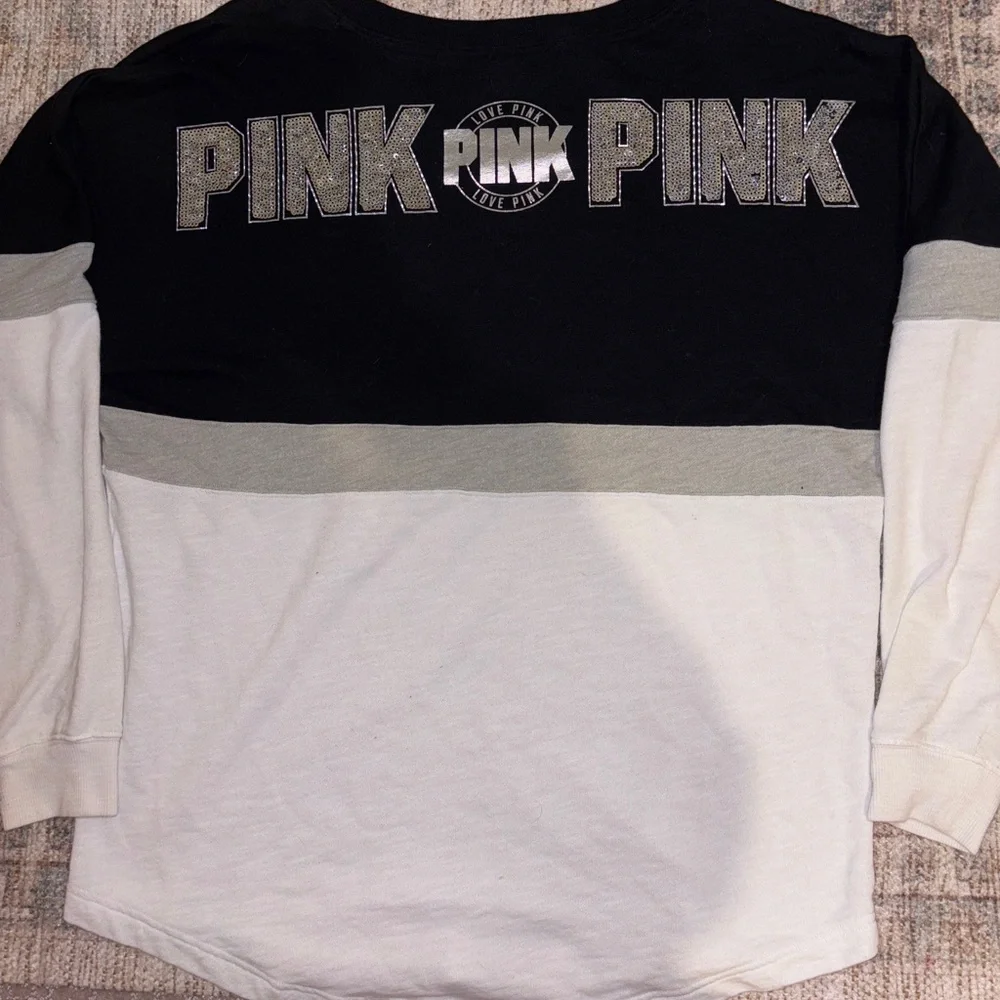 PINK Victoria's Secret Black and White Long Sleeve Tee - Picture 1 of 3